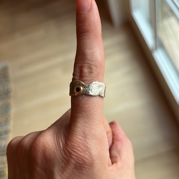 Small sapphire ring - Picture 2 of 3